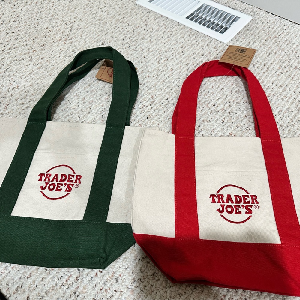 Trader Joe's Canvas Tote Bag Set - Red and Green